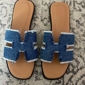 H denim sandals size 36, brand new never worn